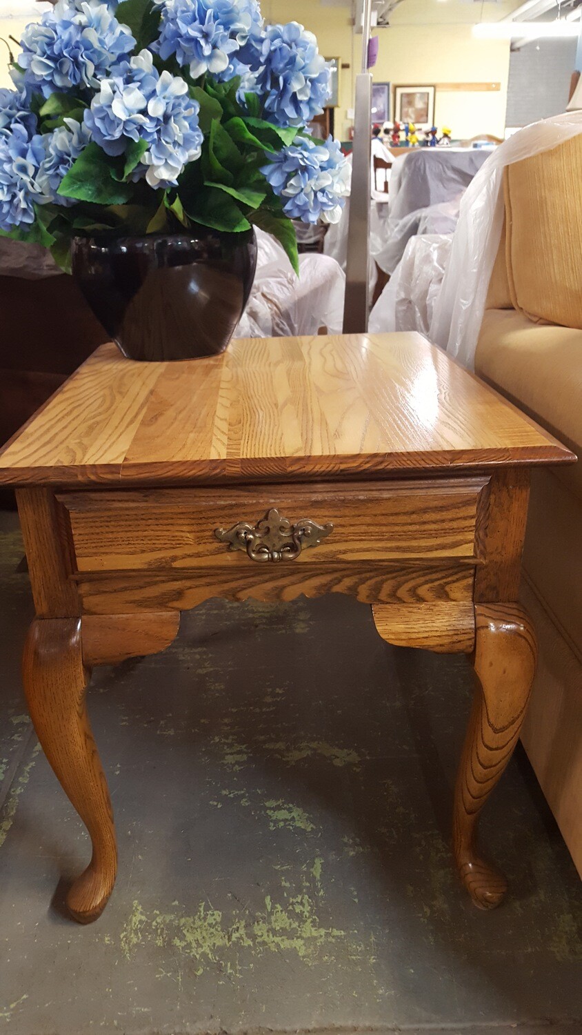 Kincaid Oak End Table (CL)