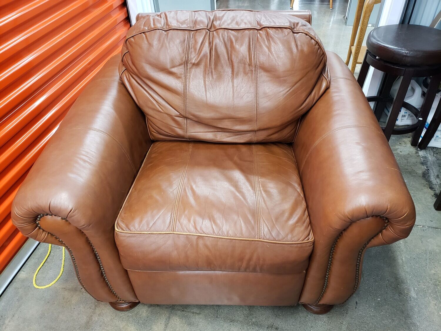 Thomasville Leather Recliner, small seam separation 1114