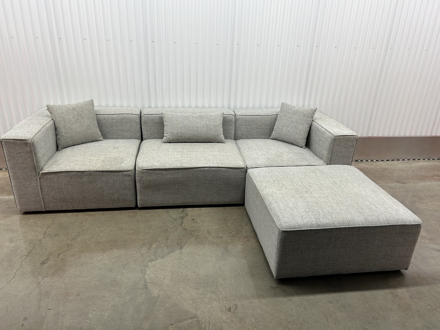 4piece Sectional Sofa, light gray 2126