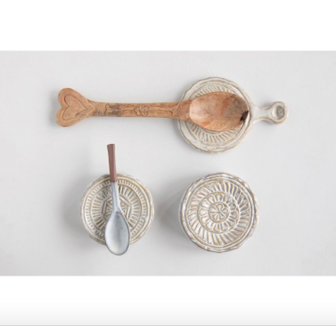 Embossed Stoneware Trivet Embossed Stoneware Trivet