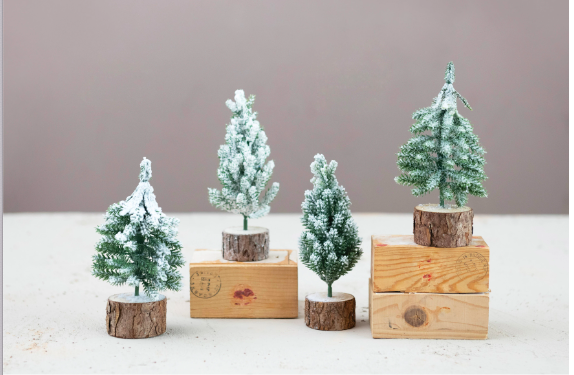 Mini Pine Tree w/Snow