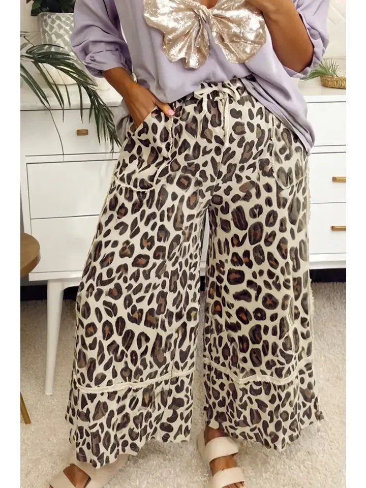 Cropped Wide Leg Leopard Pants