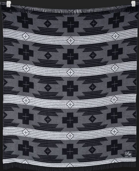 SACKCLOTH THROW