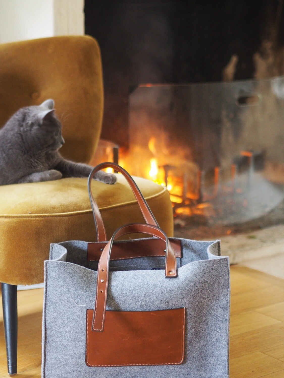 Cabas en feutre de laine grise et cuir