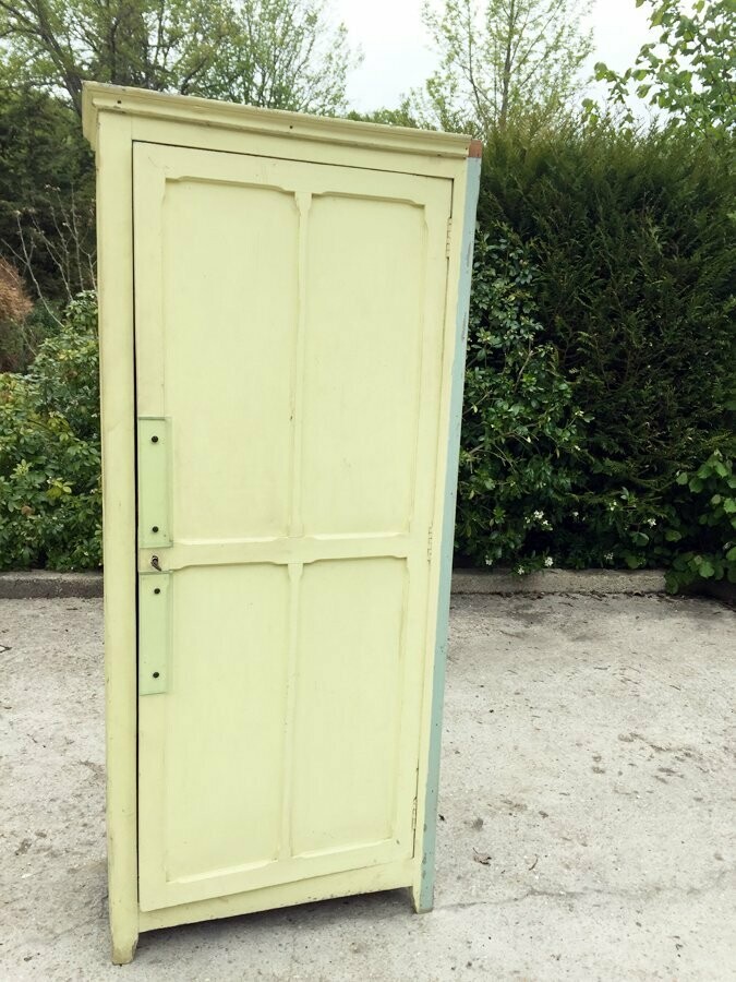 Armoire parisienne vintage, 1950