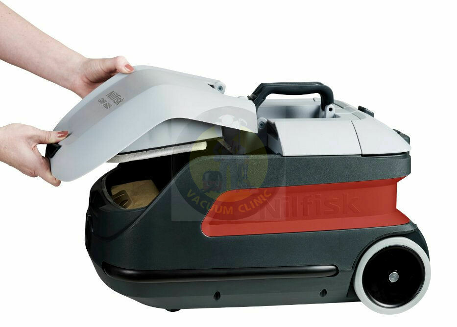 NILFISK FAMILY CDF2000 VACUUM CLEANER LAST DISPLAY MODEL (5401)