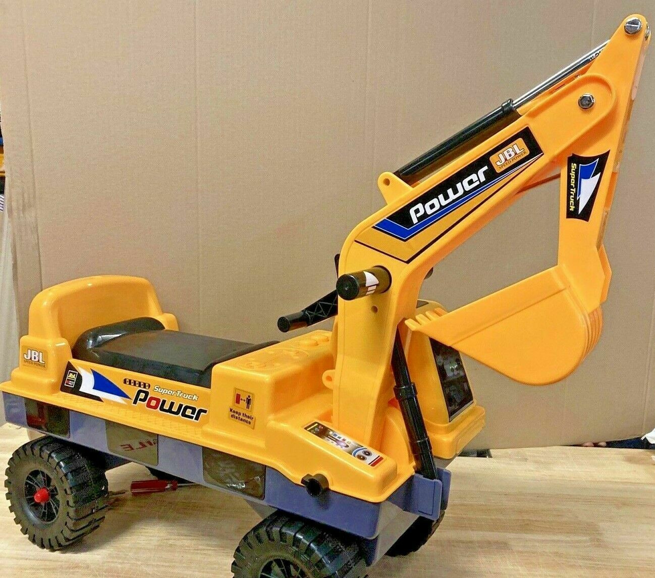 KIDS RIDE ON TOY DIGGER TODDLER PUSH ALONG EXCAVATOR