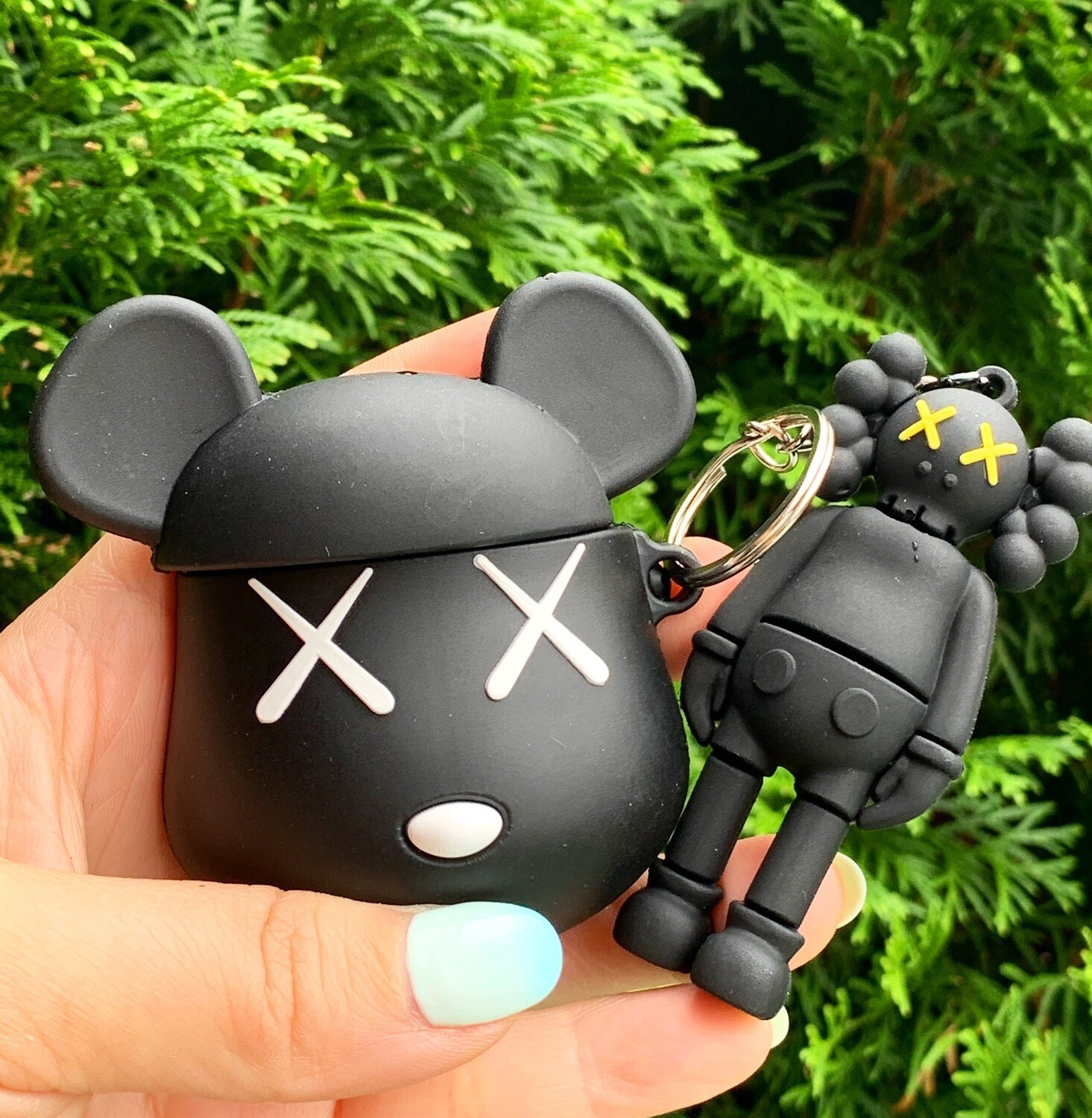 Black Kaws Airpod Case w/ Figurine keychain