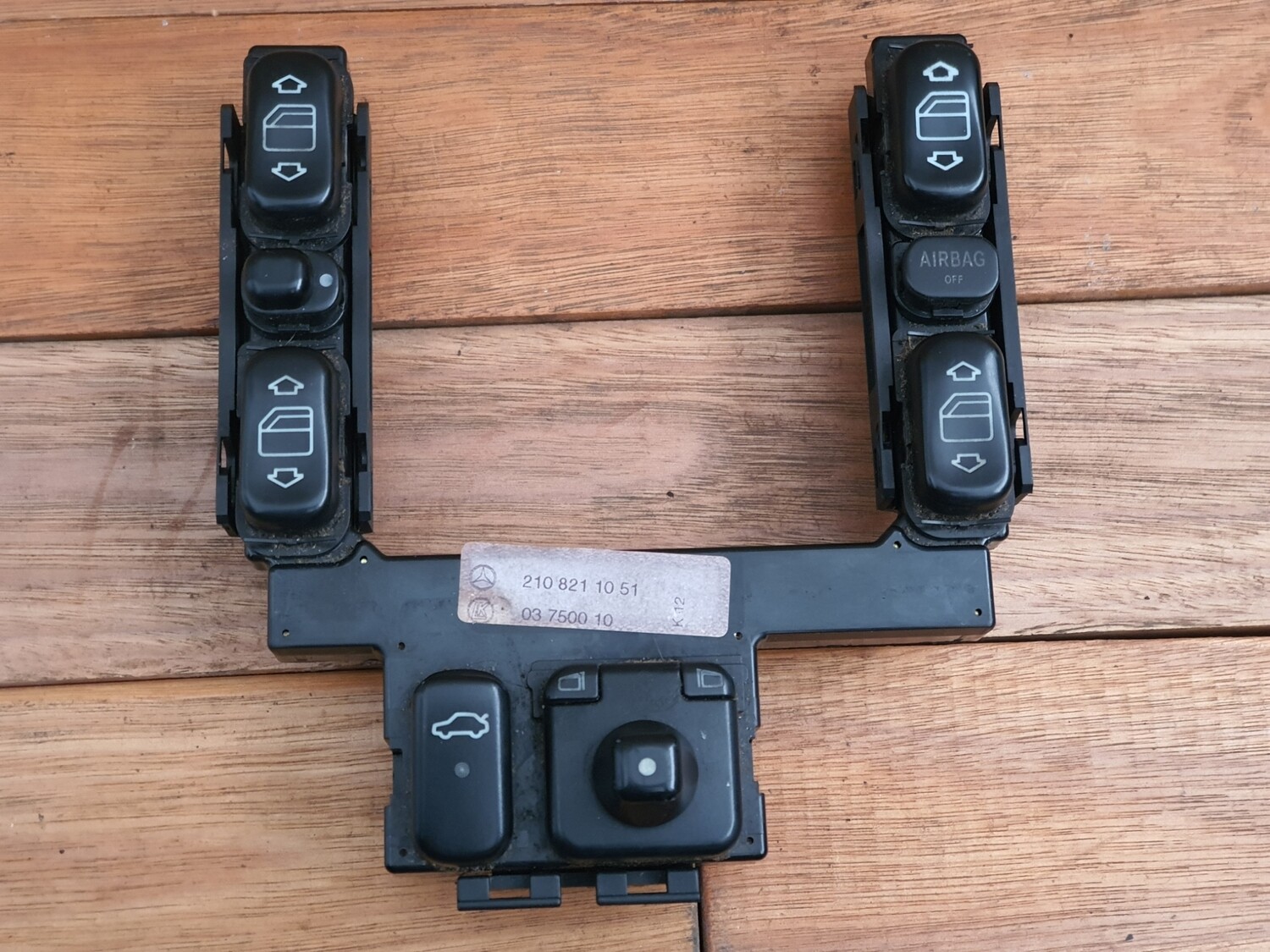 MercedesBenz Switch Panel (W202/W210)