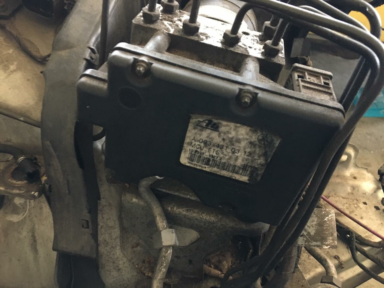 MercedesBenz ABS Pump (W202 and W210)