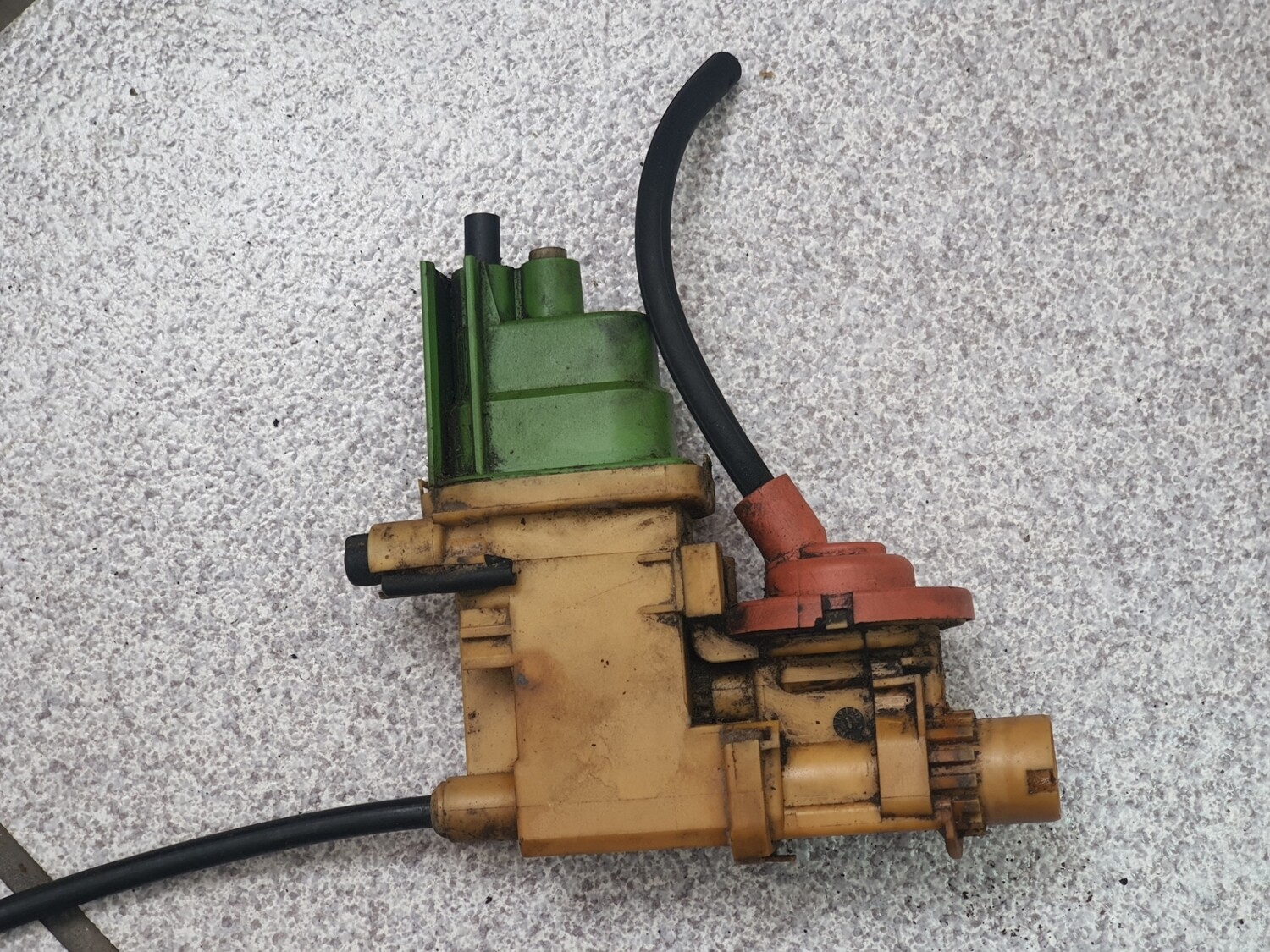 MercedesBenz Auto Transmission Kickdown Cable (W123, W124, W201