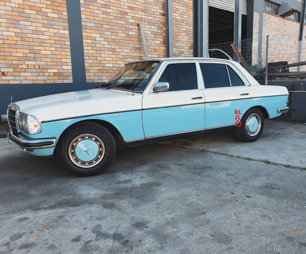 MercedesBenz Left Rear Lower Fender Beading (W123)