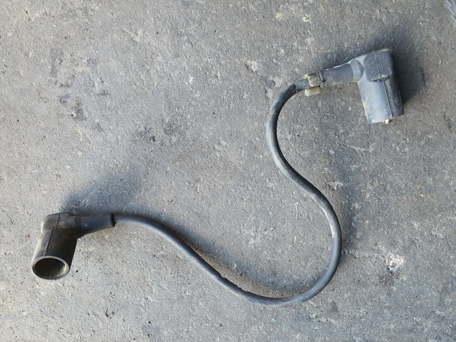 Mercedes-Benz Ignition Cable Wire (W124)