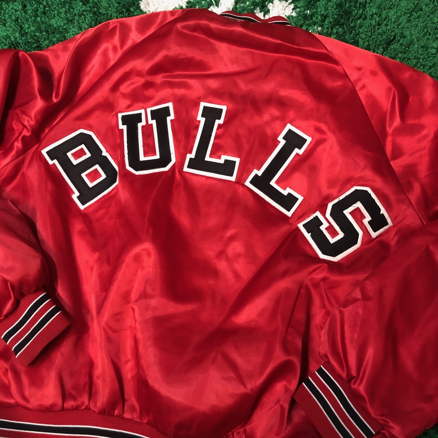 Chicago Bulls Chalk Line Satin Jacket Size XL