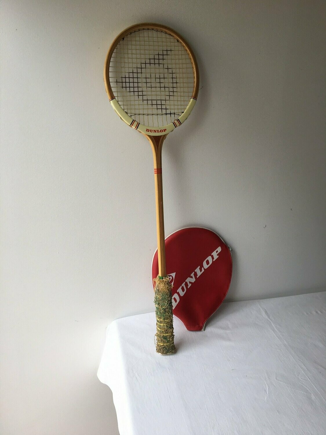 Ancienne lampe de raquette de tennis en bois Dunlop Maxply Fort 4 5/8