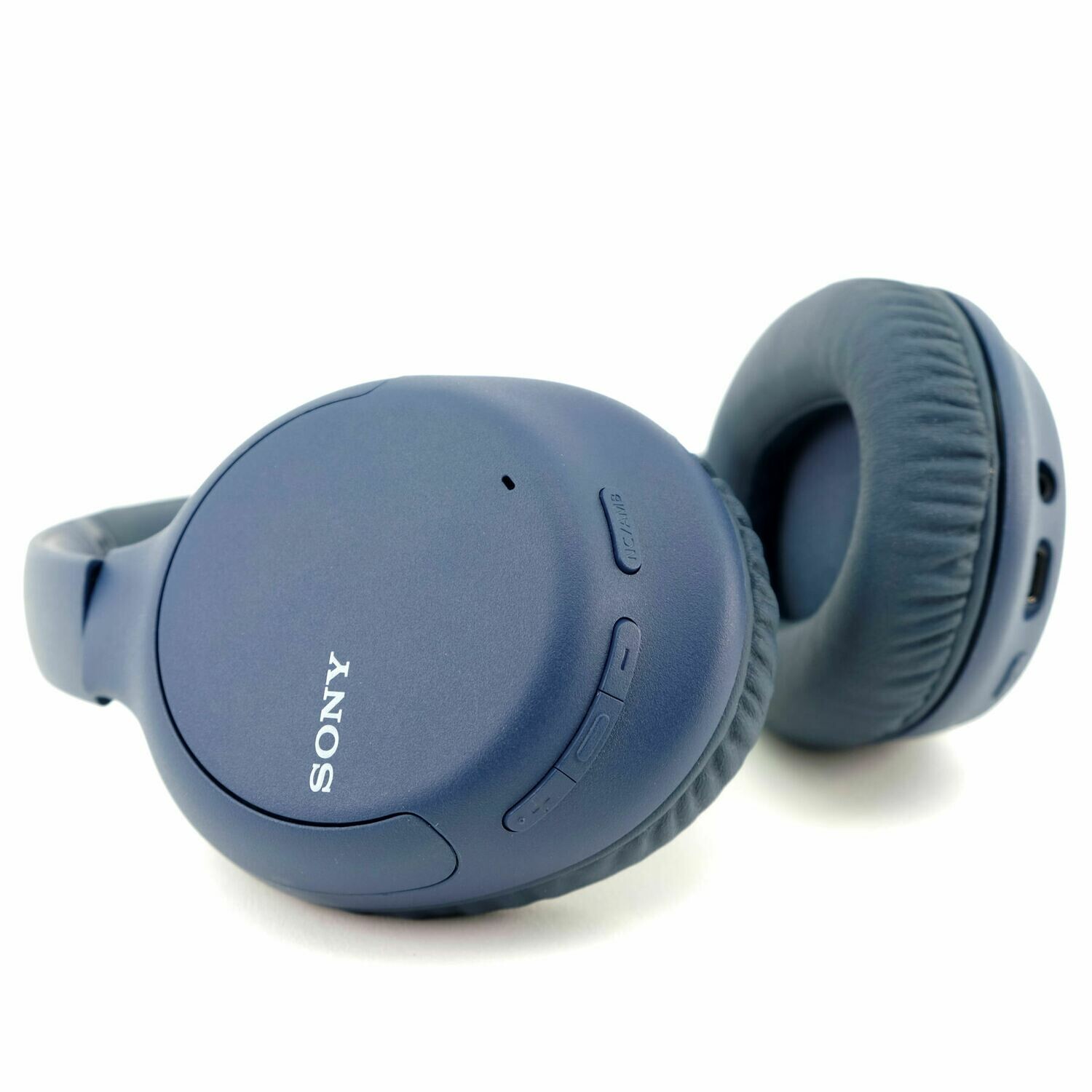 SONY WHCH710N Wireless Bluetooth NoiseCancelling Headphones Blue