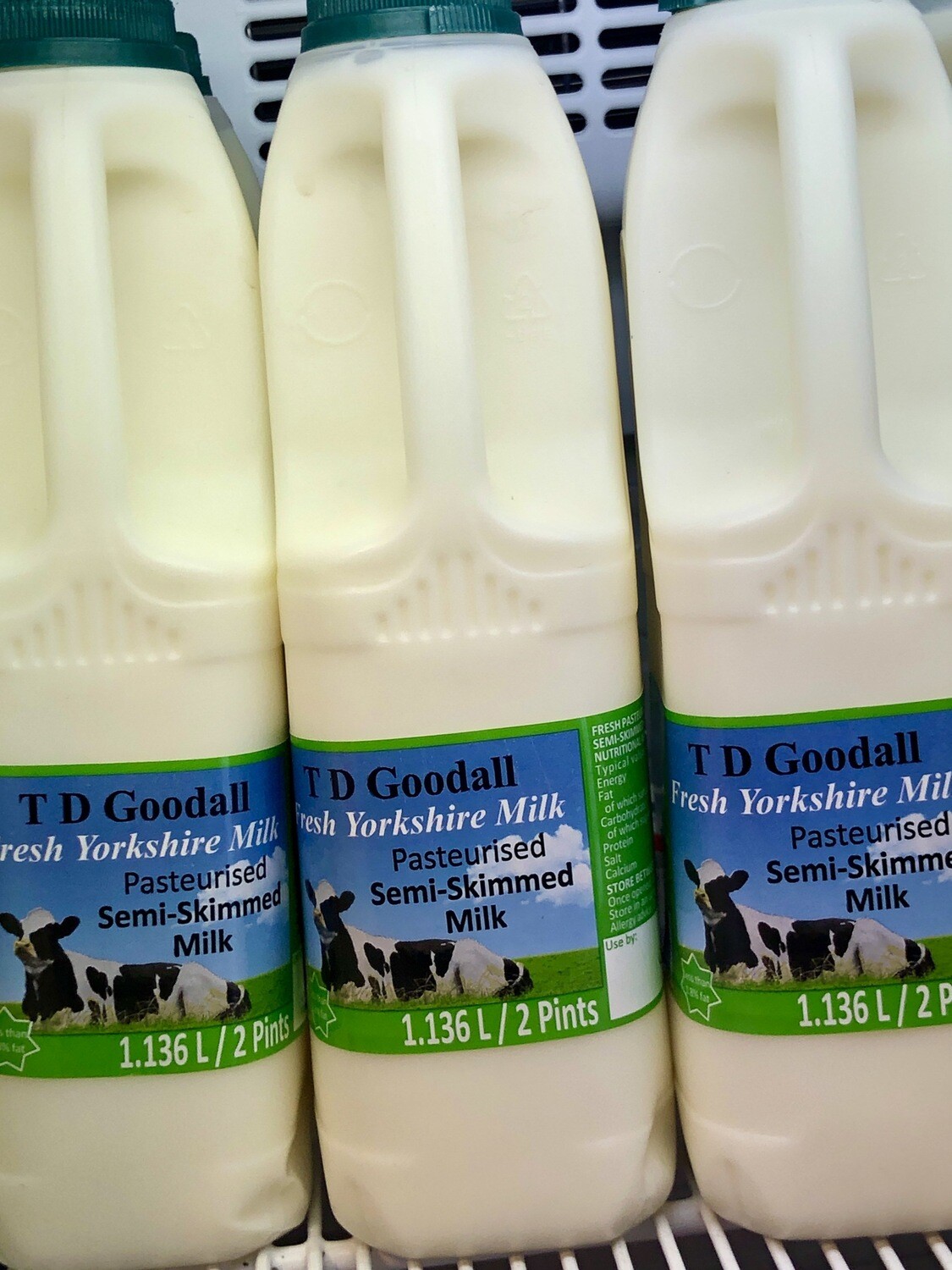 2 Pints Semi Skimmed Milk