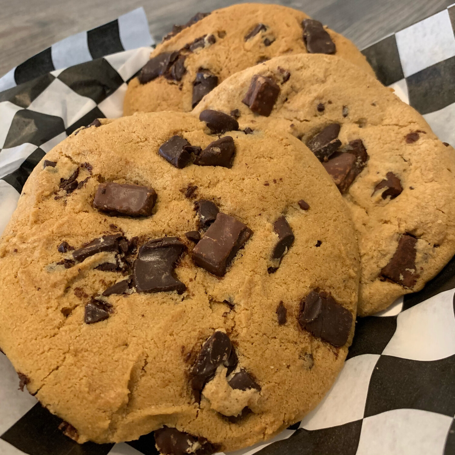 Jumbo Chocolate Chip Cookie