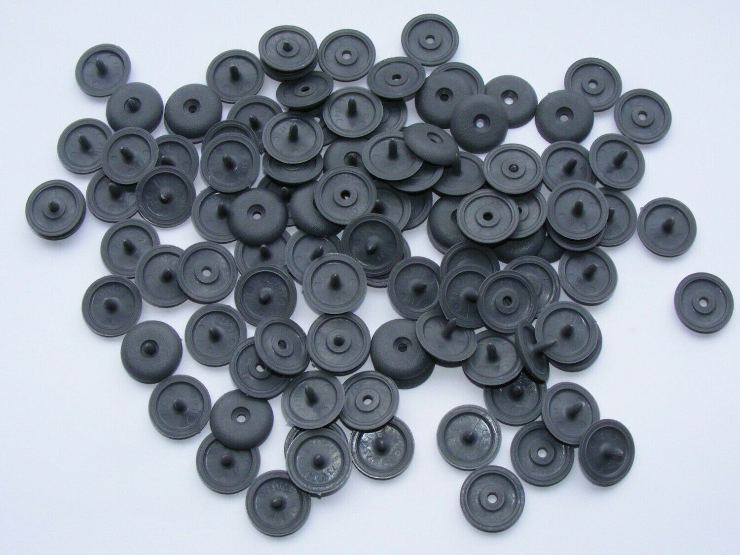 SYKES PICKAVANT 50 REPLACEMENT SEAT BELT BUTTON STOPPER STUD GREY 045603