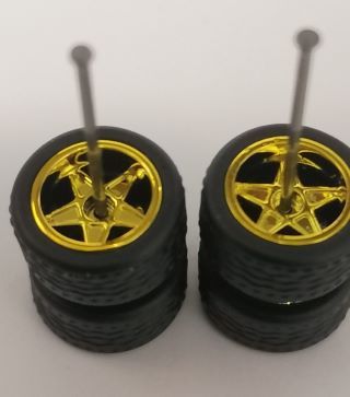 5 Spoke Star - Alloy Rim / Black Treaded Rubber Tyre