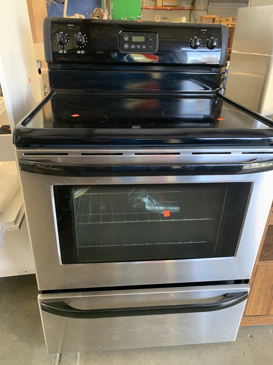051 Black & Stainless Gas Top Stove