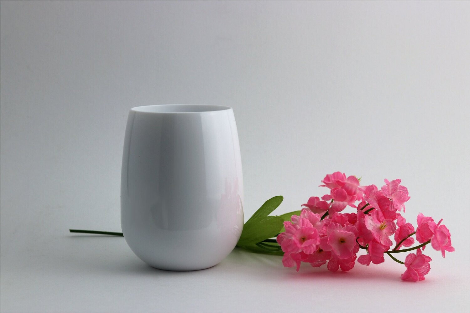 Unbreakable Glass- White