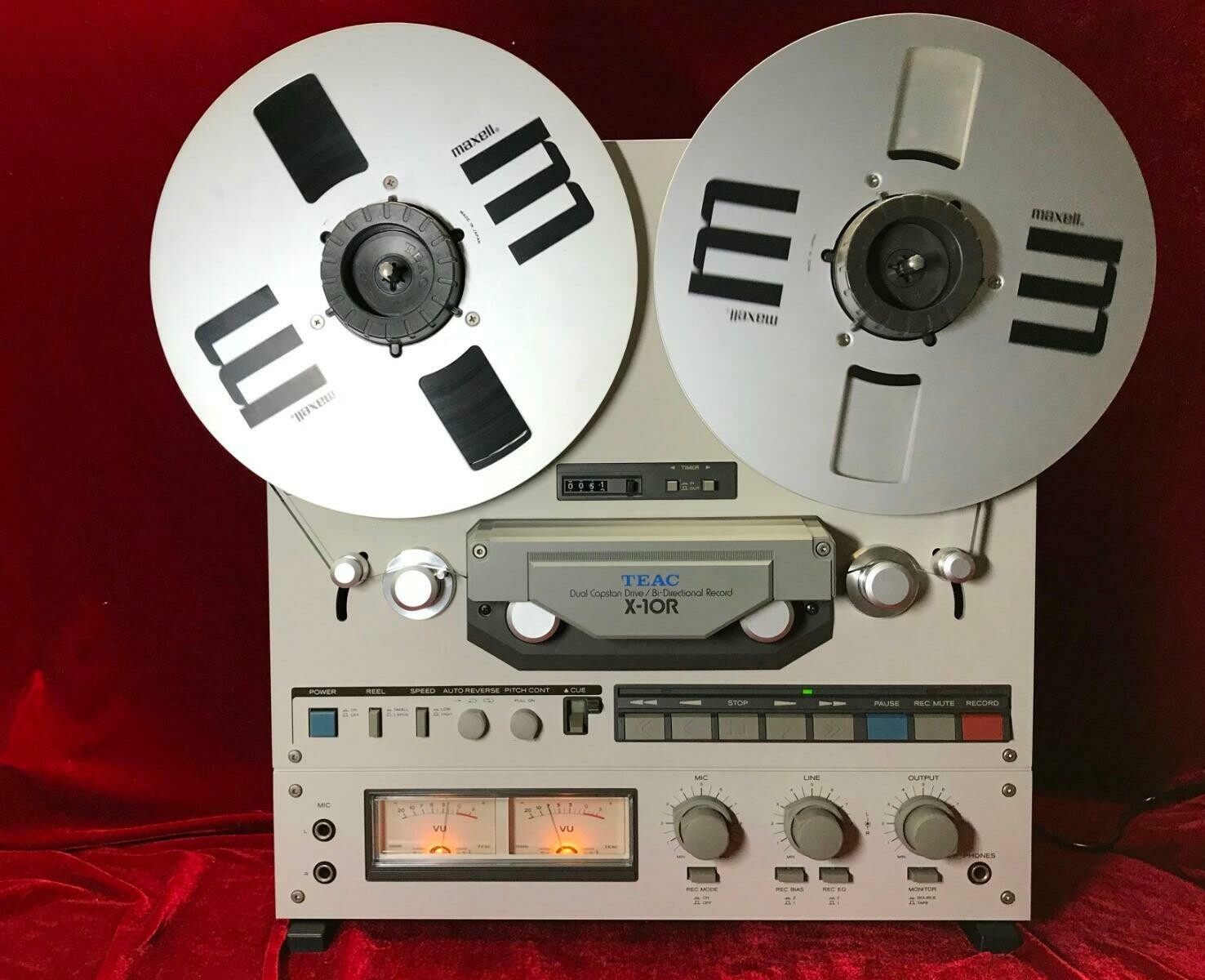 26 cm magnétophone TEAC X-1000R DBX