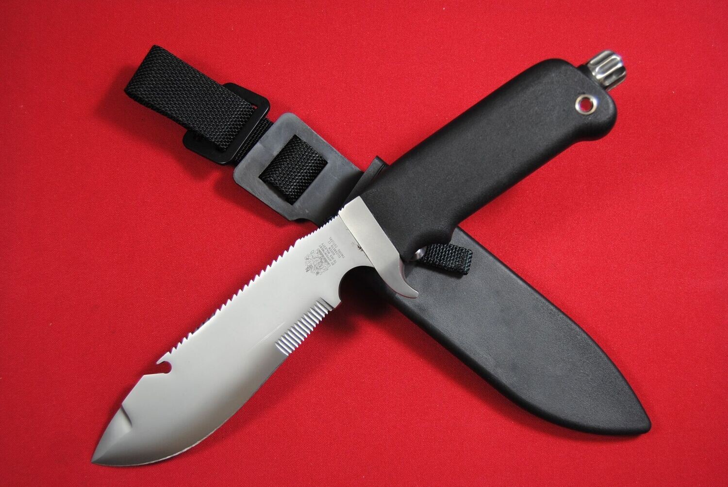 Wilkinson Sword/ The 1980's Bushcraft Knife. 1434