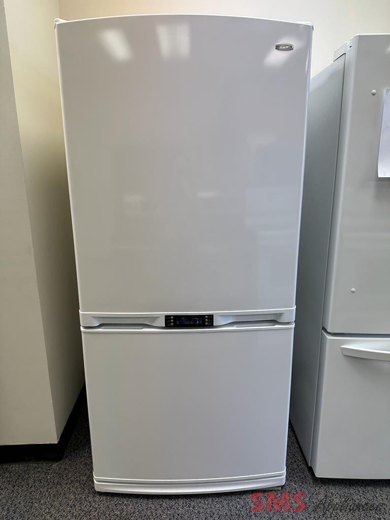 Brada 32" Bottom Mount Fridge BBF19KASW