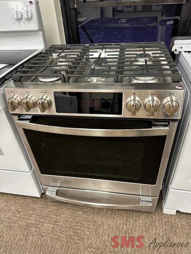Open Box Scratch & Dent GE Gas Top Stove PCGS930YPFS