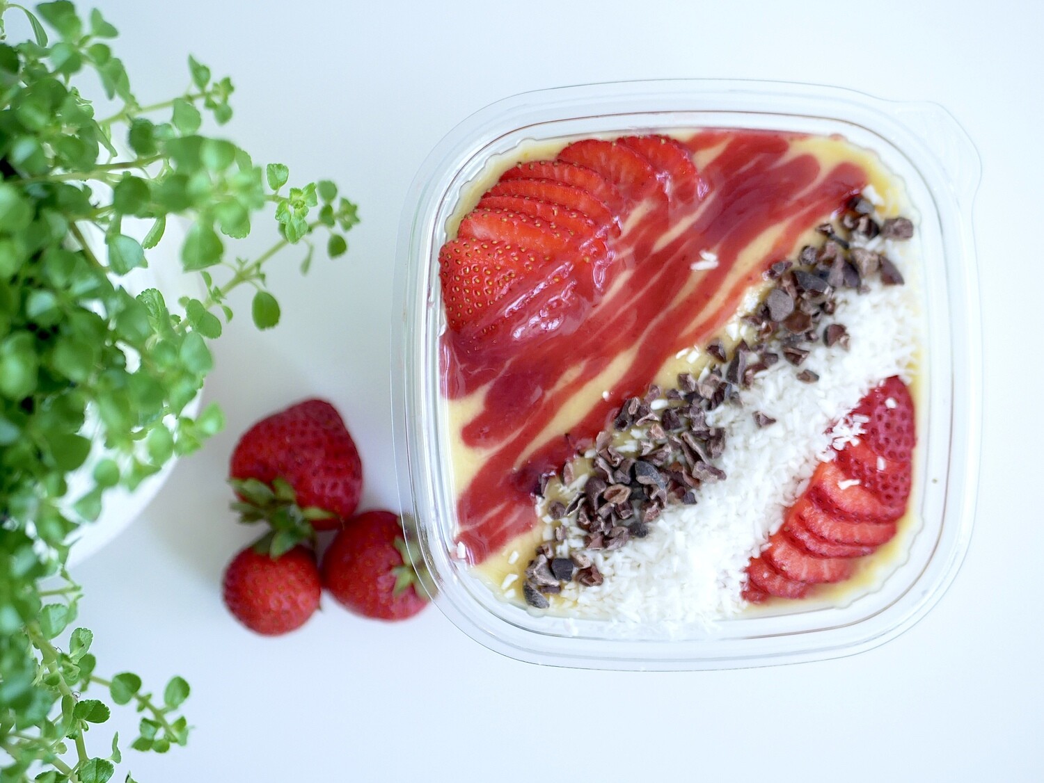 Hawaiian Half Moon Smoothie Bowl
