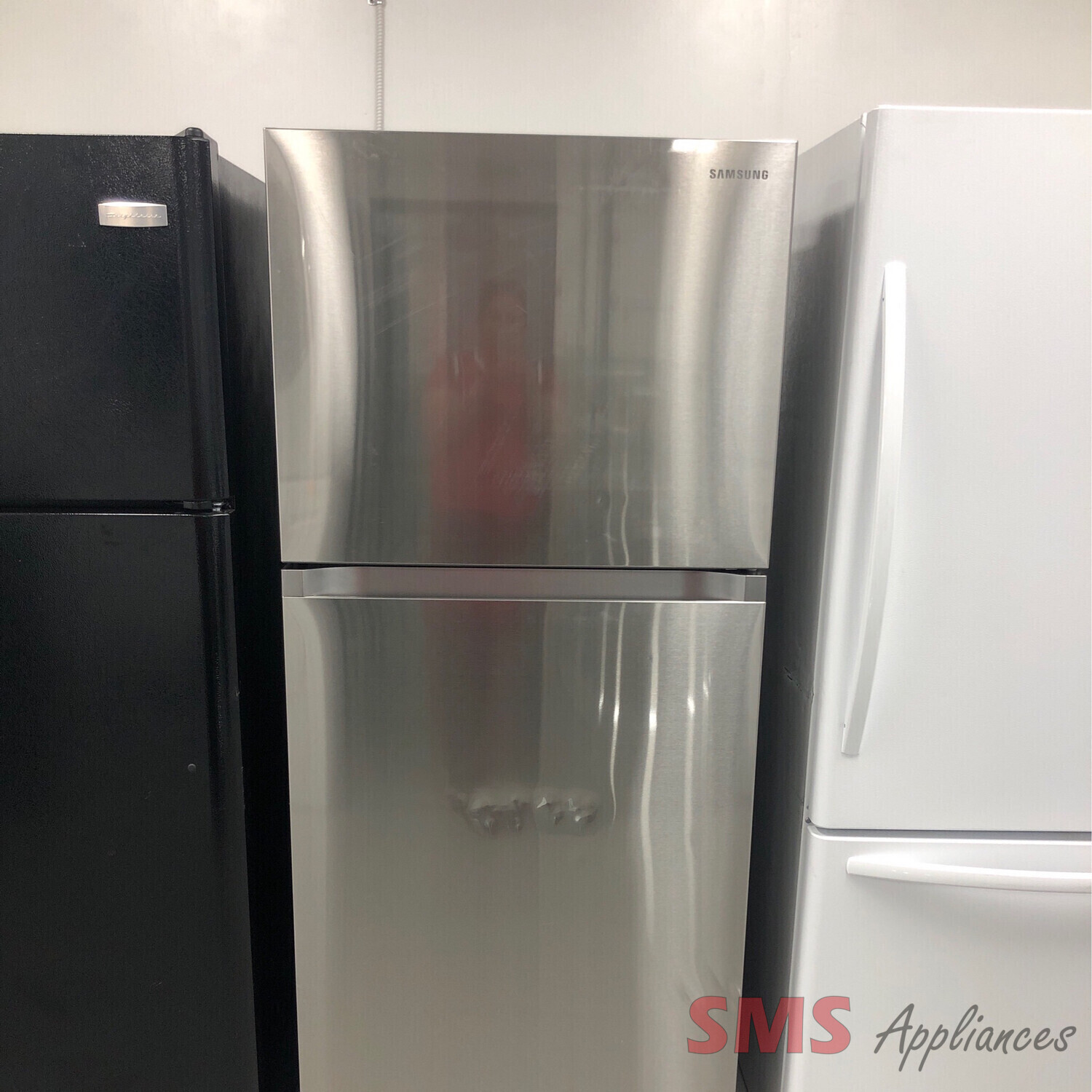 Samsung 28" 17.6 Cu.Ft TopMount Refrigerator RT18M6213SR