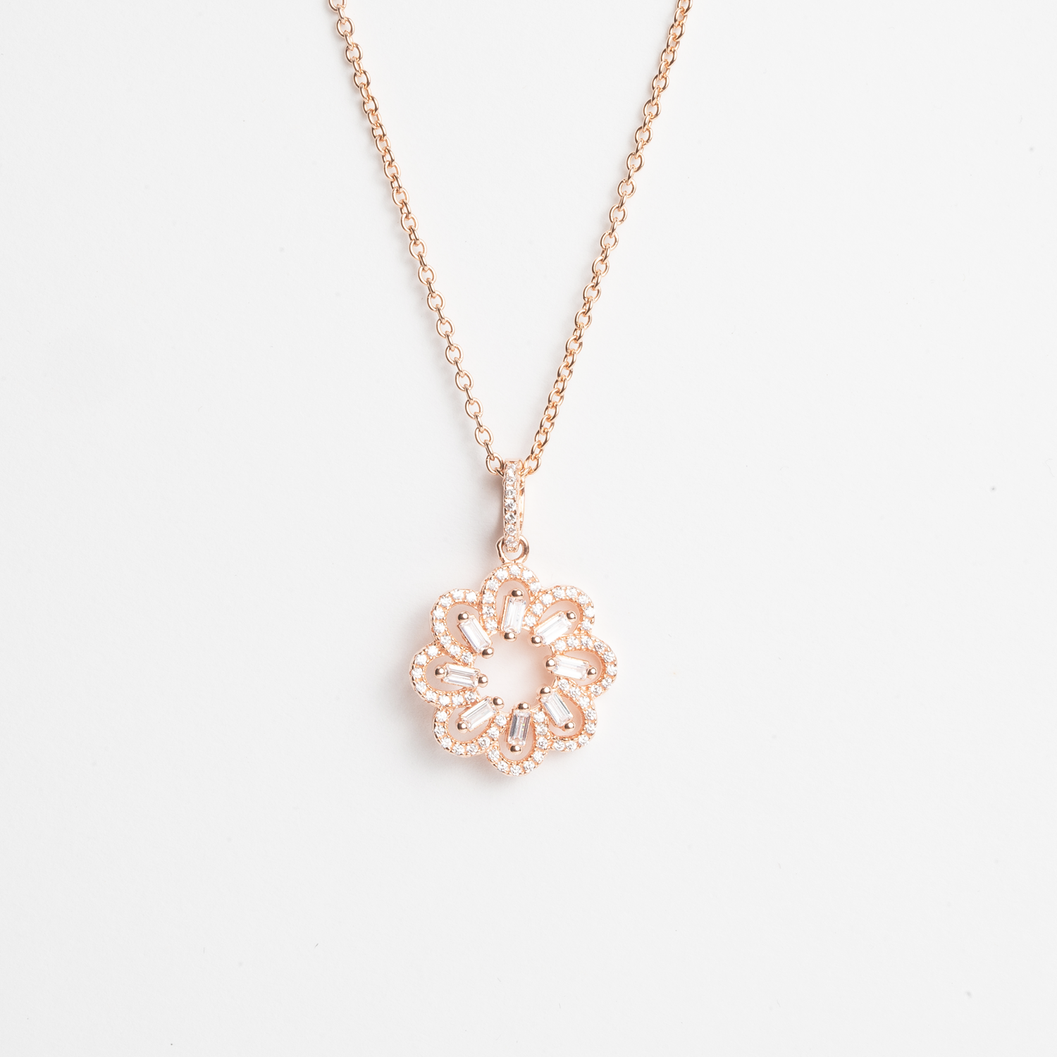 Flower Pendant in Rose Gold