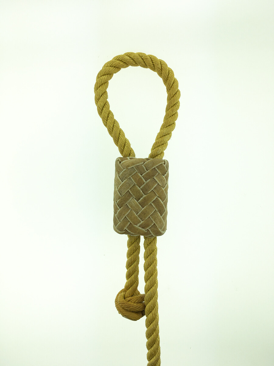 Rawhide Horn Knot