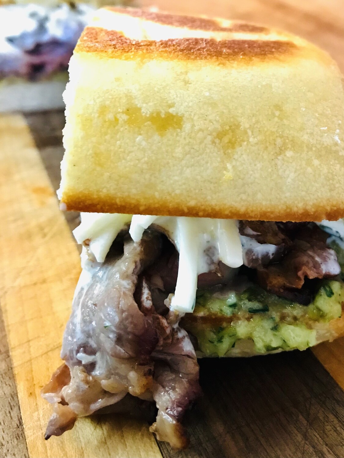 SKIRT STEAK SANDWICH