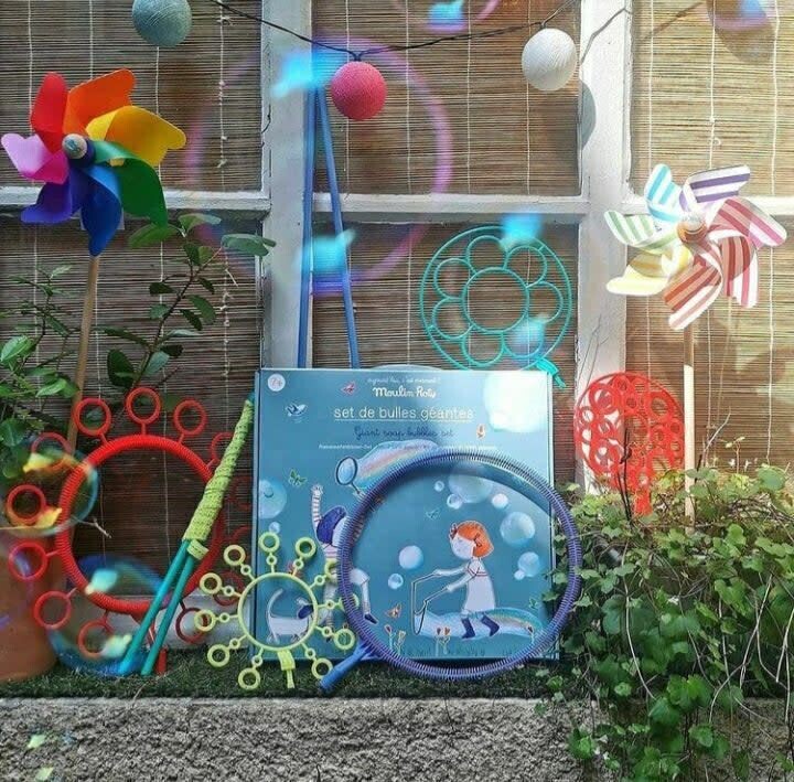 Solution à Bulles Géantes Billionz Of Bubblz - 354 Ml - Pour Amusement En Extérieur, Fêtes, Enfants - Flacon Neuf