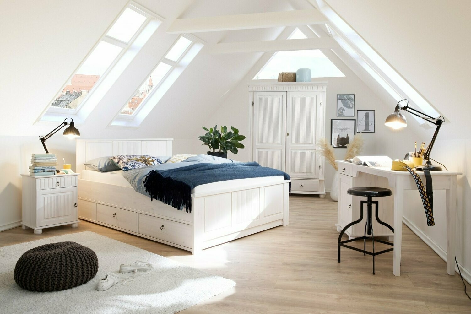 Schlafzimmer Helsinki KOMPLETT Kiefer Massiv weiß mit Bett Maxi 140 und