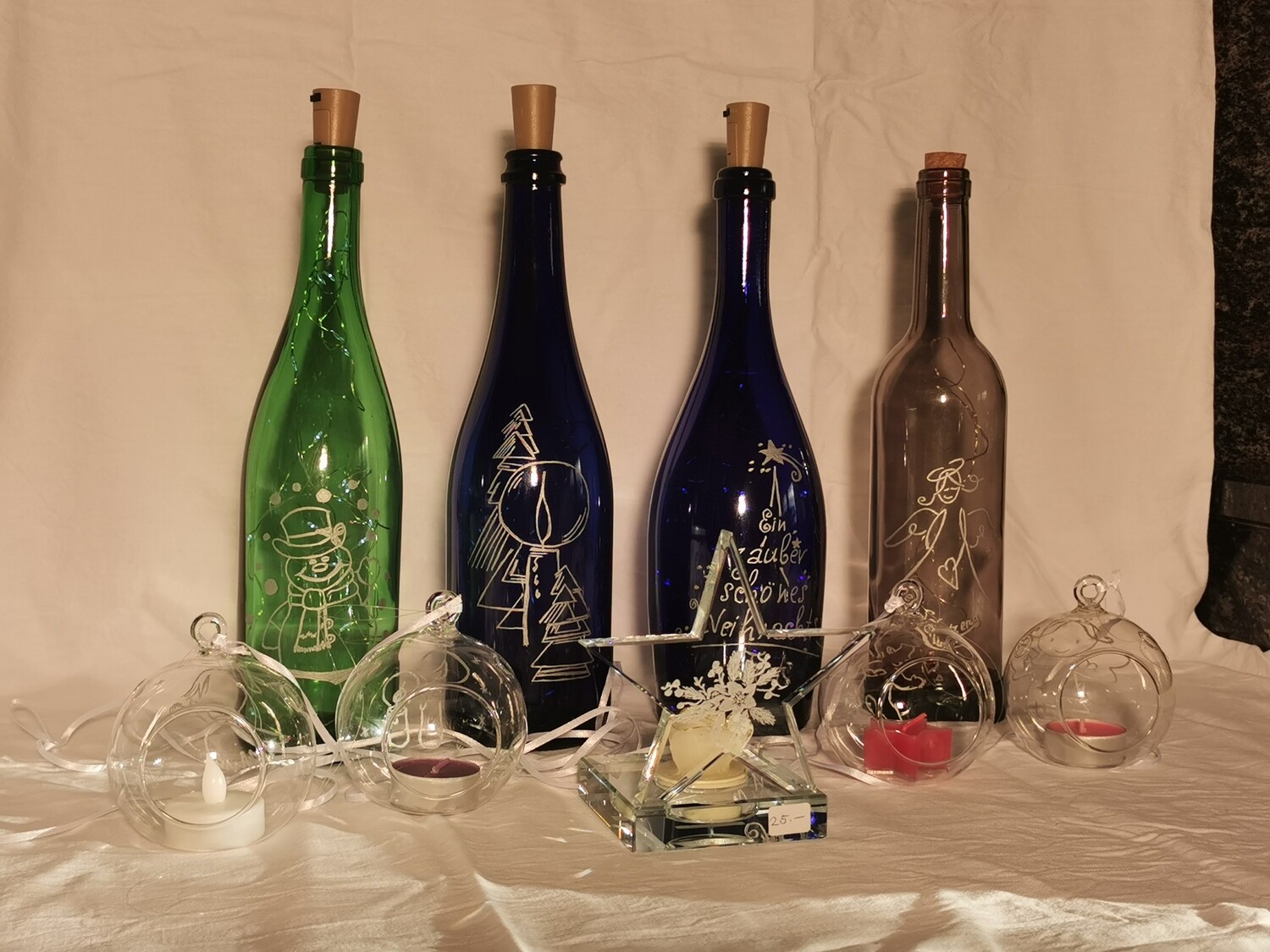 LED Flaschen mit Weihnachtsmotiv