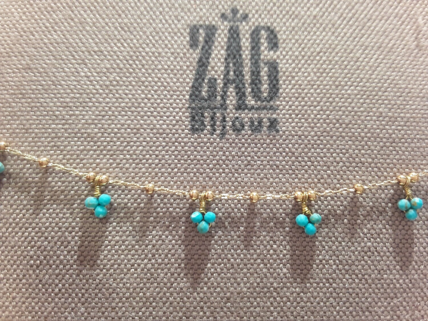 Collier zag bijoux pierre grappe turquoise