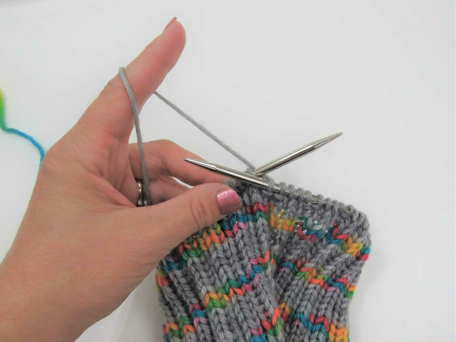 Continental Knitting with Shaina Bilow on Sunday (10/25) 10Noon Eastern