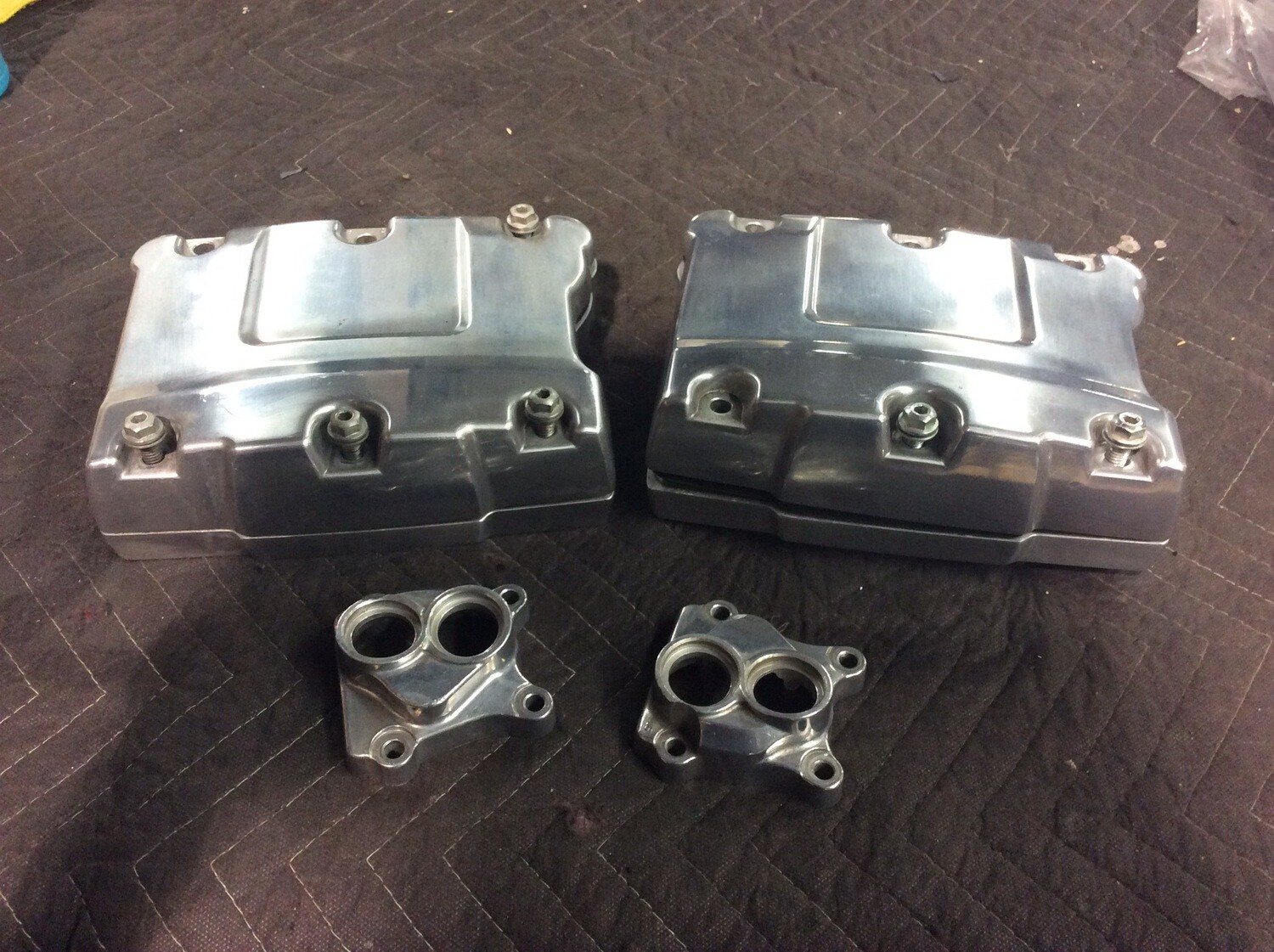 9913 TWIN CAM POLISHED ROCKER BOXES AND TAPPET BLOCKS 1797599 / 17974