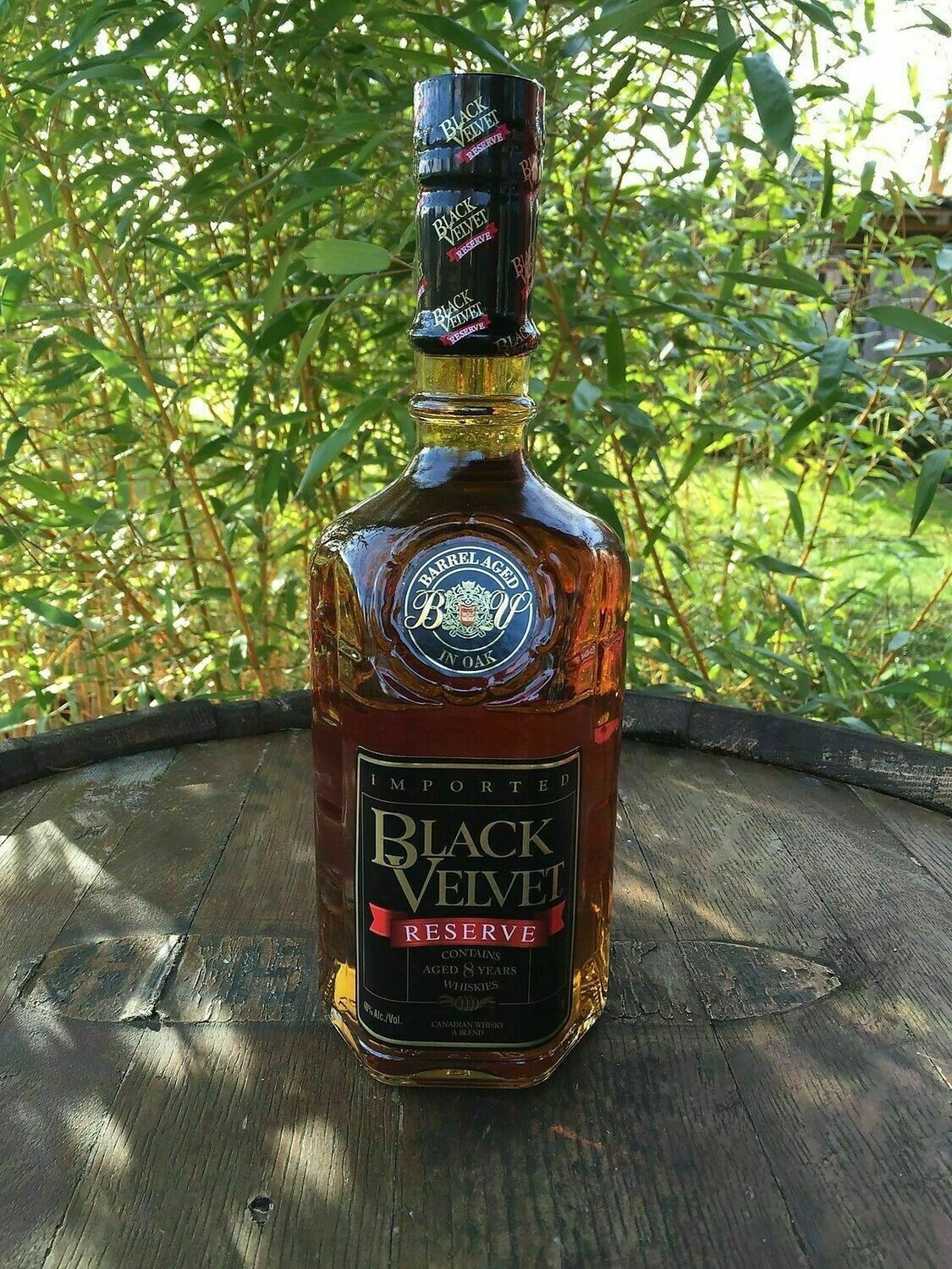 Black Velvet Reserve 8 Jahre mit 1 L und 40