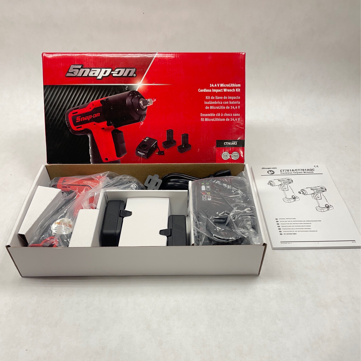 New Snap On 14.4v MicroLithium Cordless Impact Wrench Kit, CT761AK2