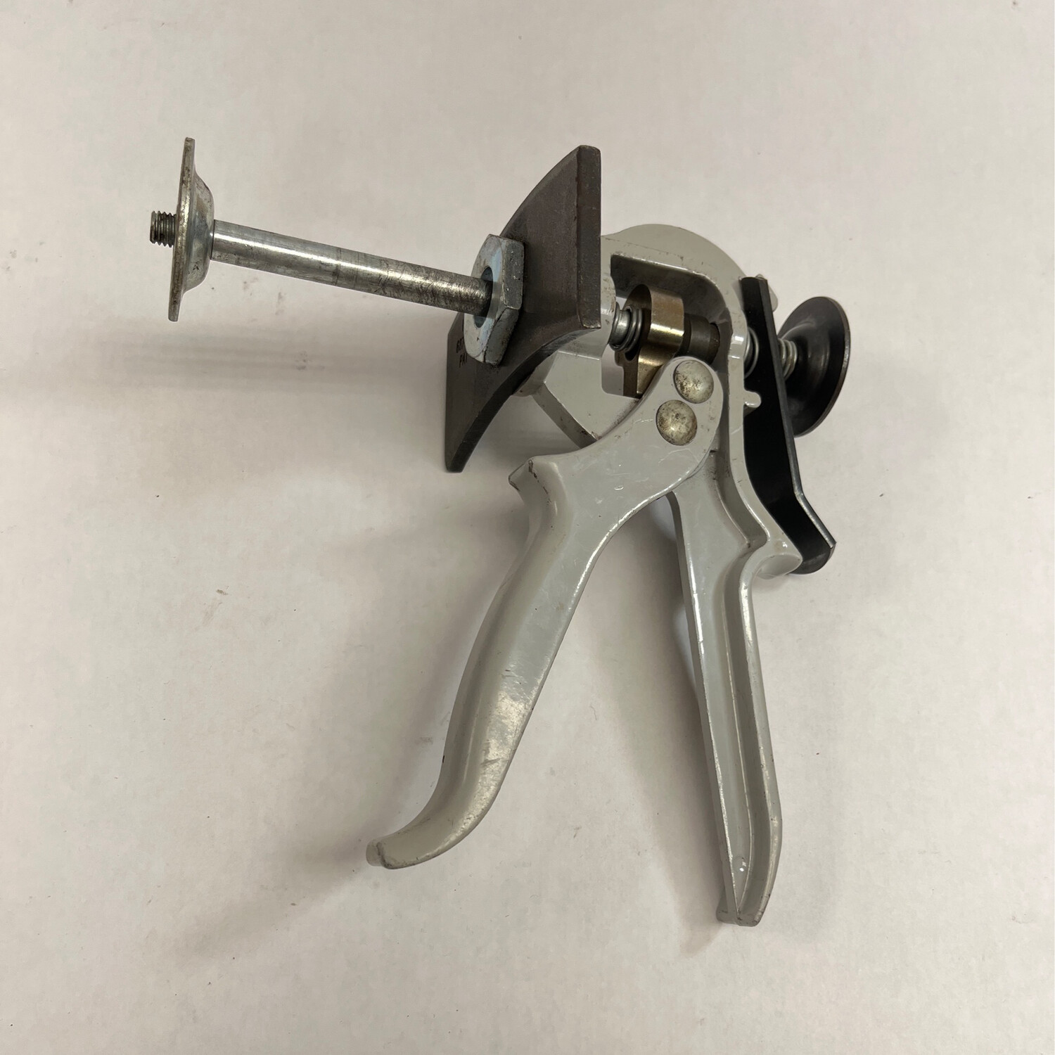 thumbnail image 2 of Lisle Corporation Products - G2S TOBEQ Inc 2 of 11