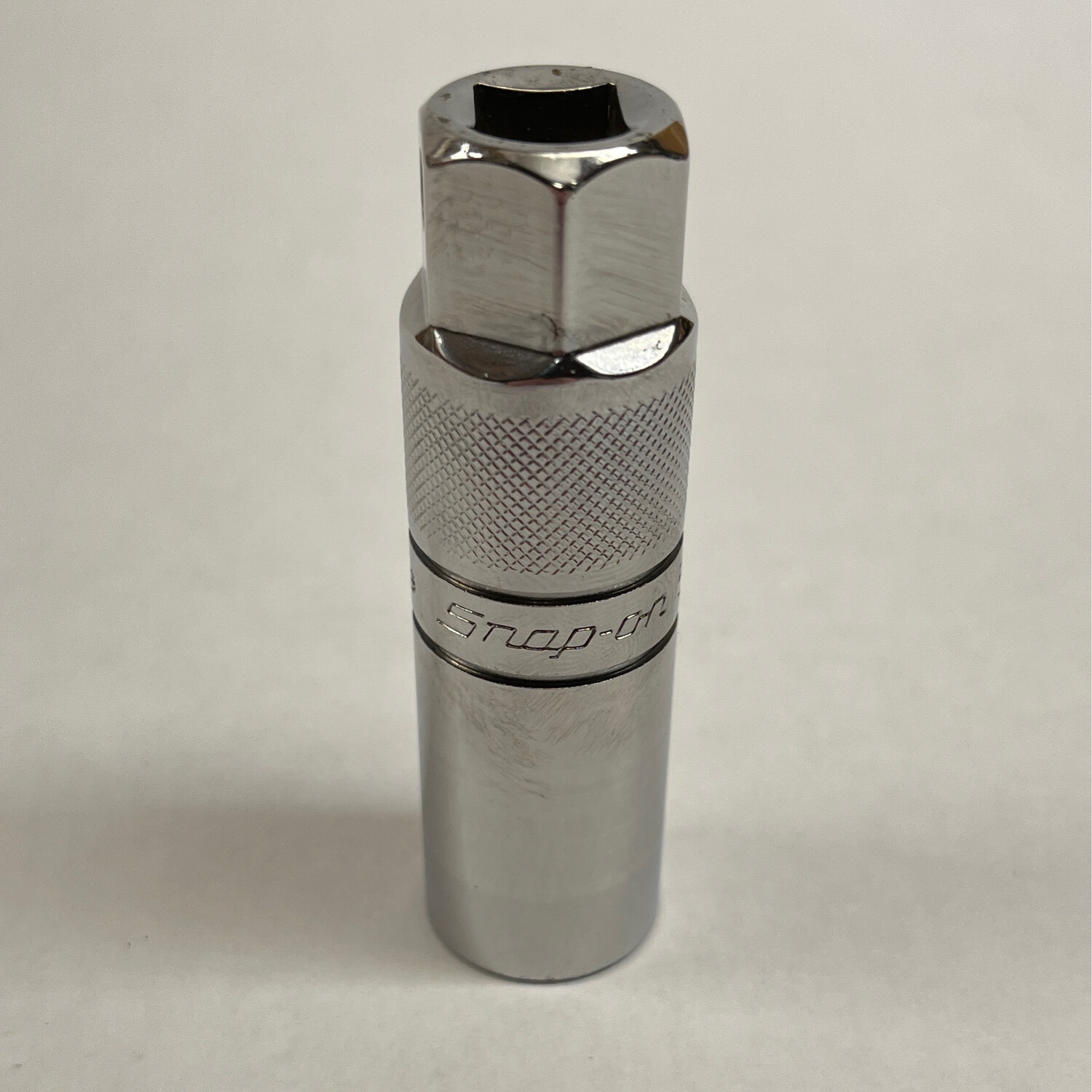 Snap On 3/8" Drive 6Point SAE 5/8" Flank Drive Standard Retention Spark Plug Socket, S9706KRA