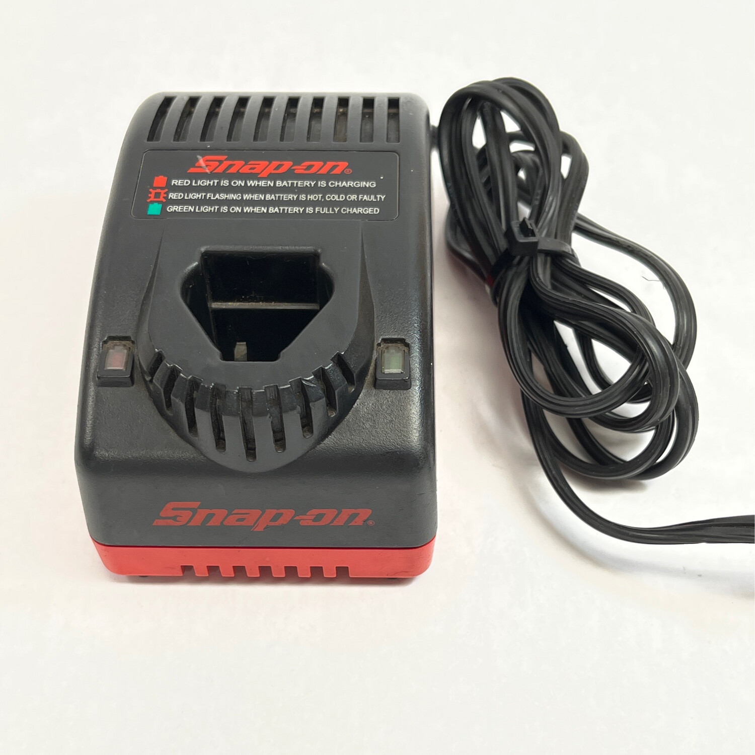 Snap On 7.2 Volt Battery Charger, CTC572 Shop Tool Swapper