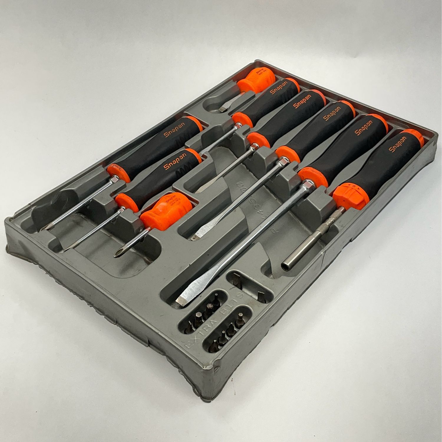 Snap On 9pc Screwdriver Set W/ Ratcheting Screwdriver, SGDX80 - Shop ...