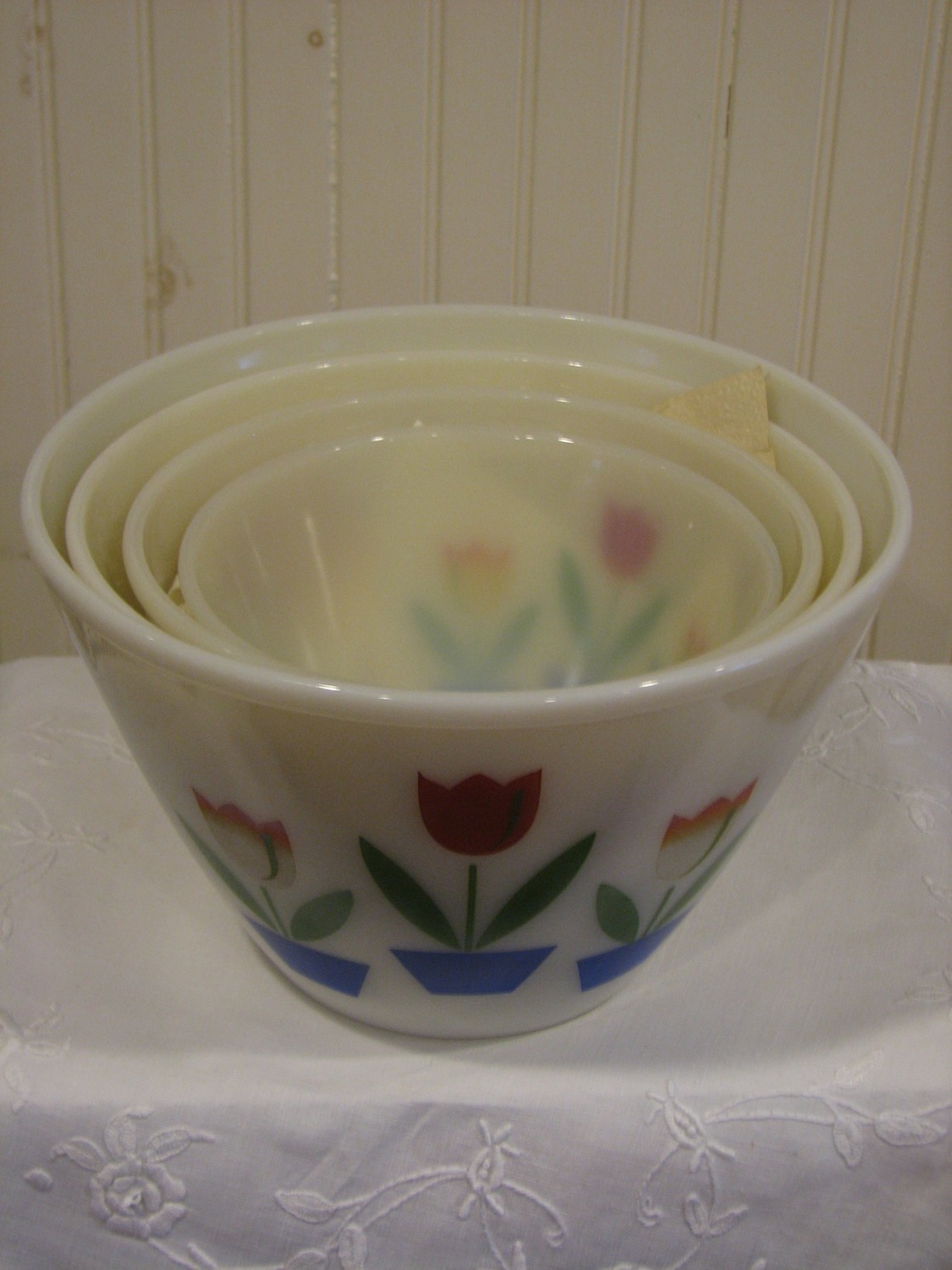 Vintage Fire King Mixing Bowl, Set of 4, Tulip Design