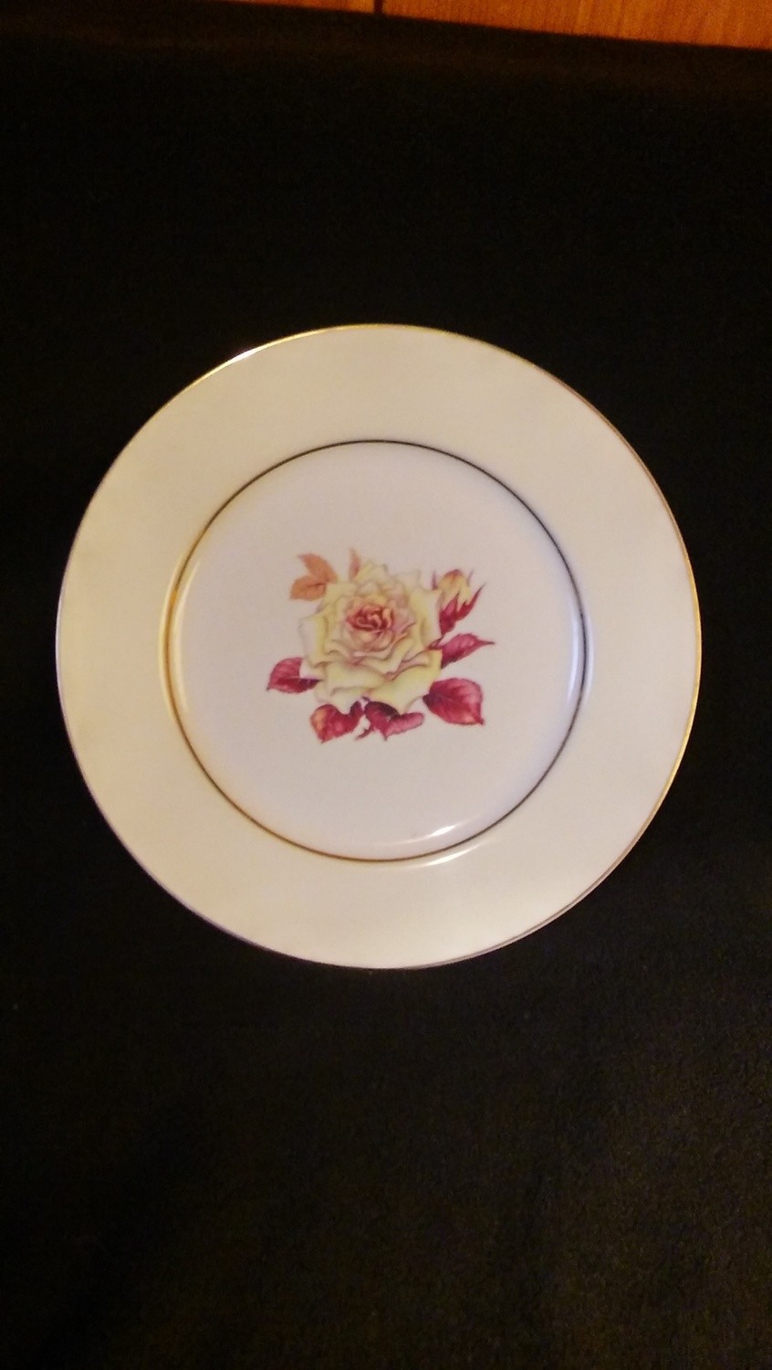 Mikado Dinner Plate 10 1/2", Prima Donna Pattern