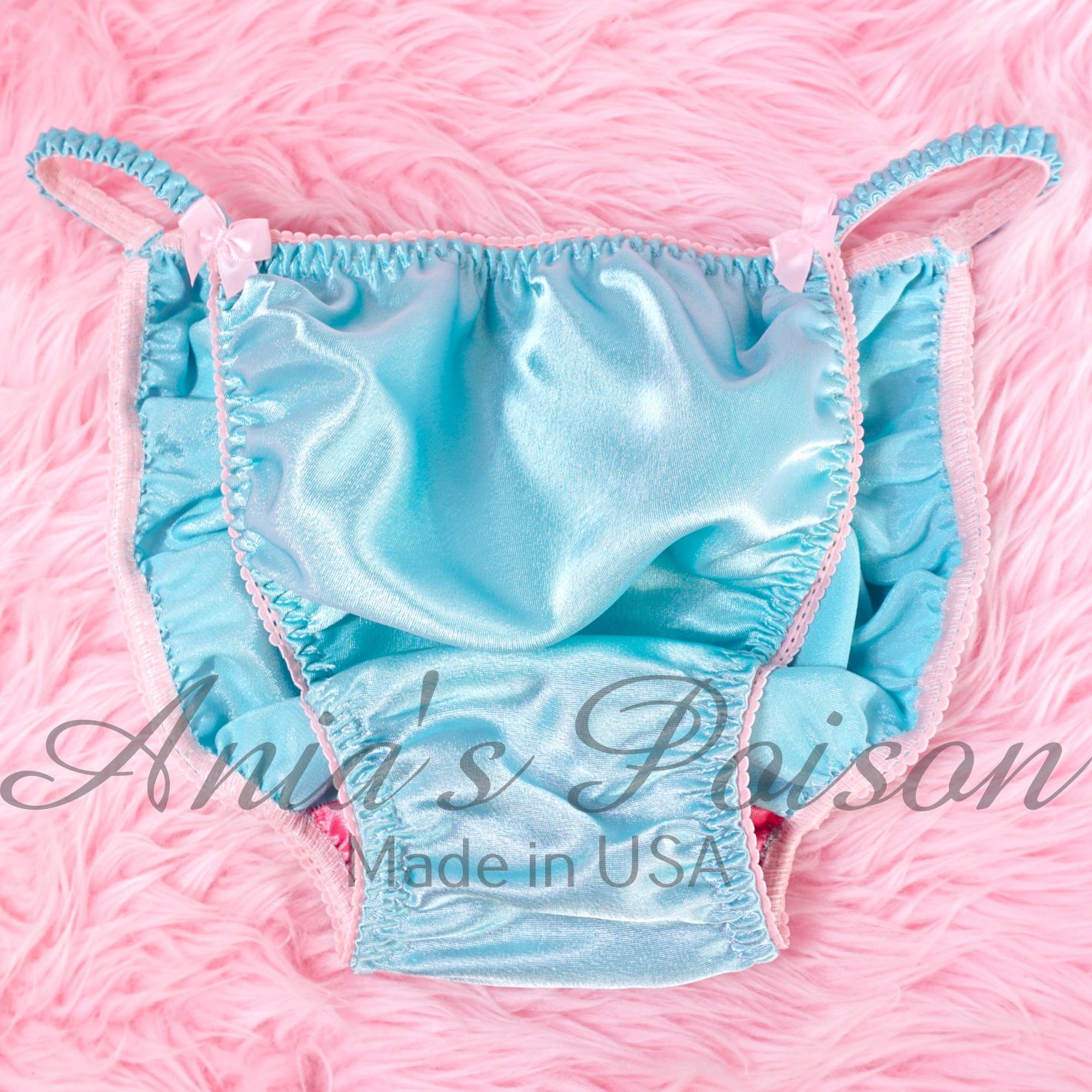 Ania’s Poison M XXL Rare ULTRA SHINE sky Blue 100 polyester string